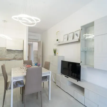 Sanny In The Center Apartamento San Remo