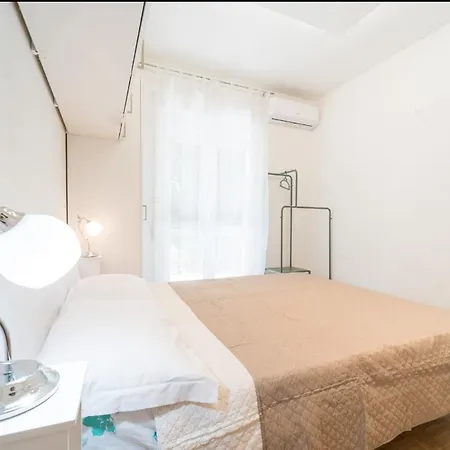 Sanny In The Center Apartamento