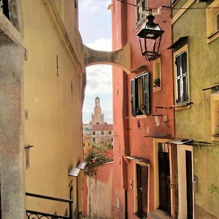 Sanny In The Center * San Remo