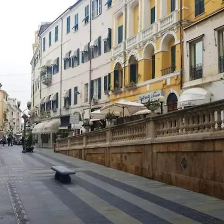 Sanny In The Center San Remo